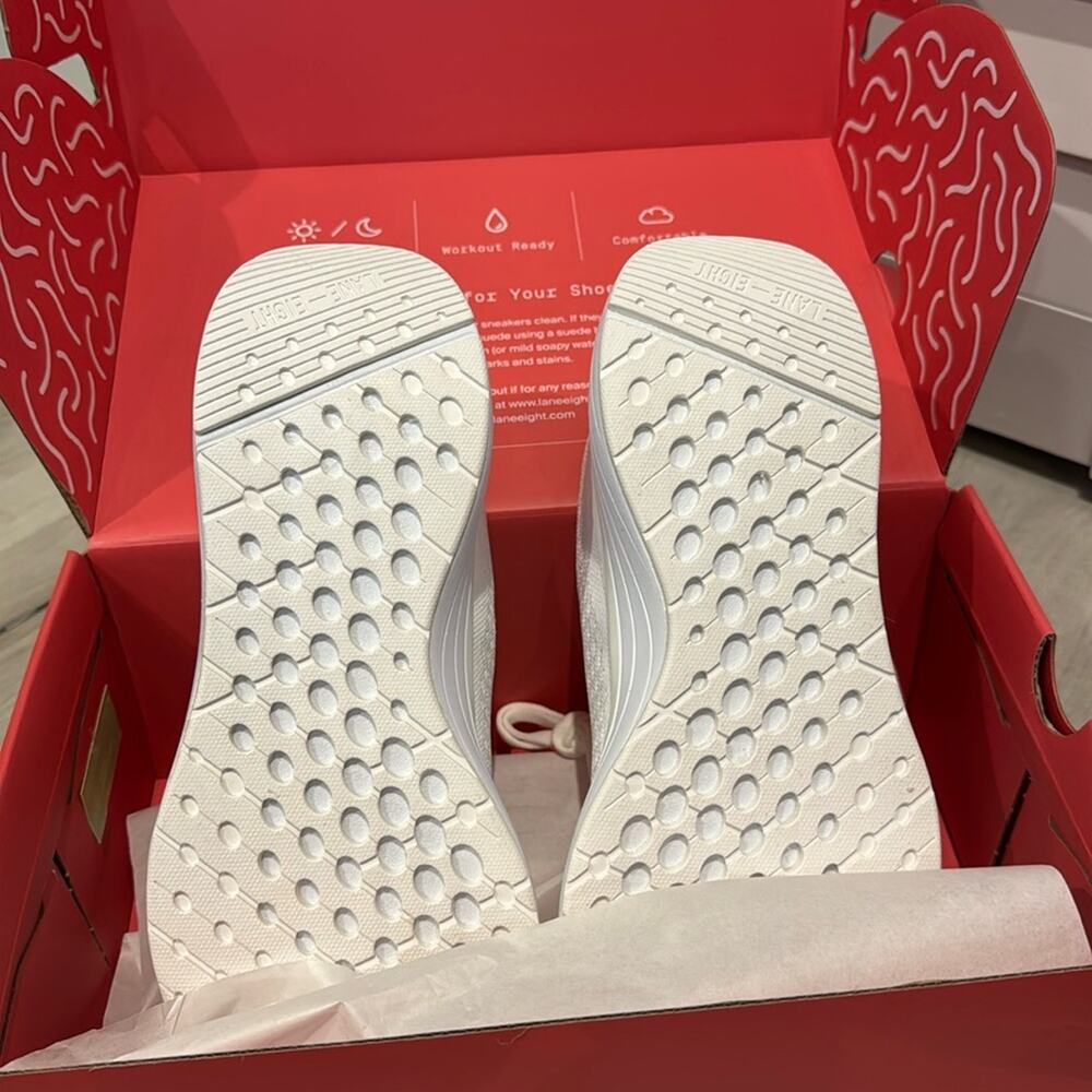 Lane-Eight NWT The Relay Trainer W Sneakers made with recycled Material. - Picture 4 of 12